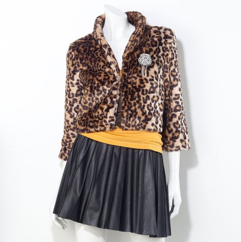 NWT Princess Vera Wang Cropped Faux Fur Coat